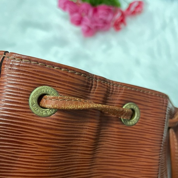 Vintage Louis Vuitton Epi Noe - Picture 10 of 11